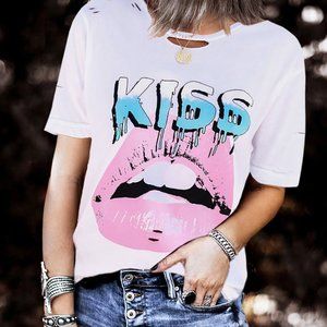 White Letter Lip Print Distressed Tee